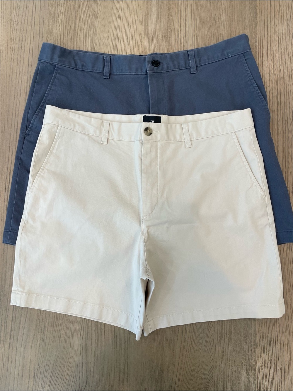 2 H&M Regular- Fit Chino Shorts size 36 Light Beige/Dusty blue New no Tags